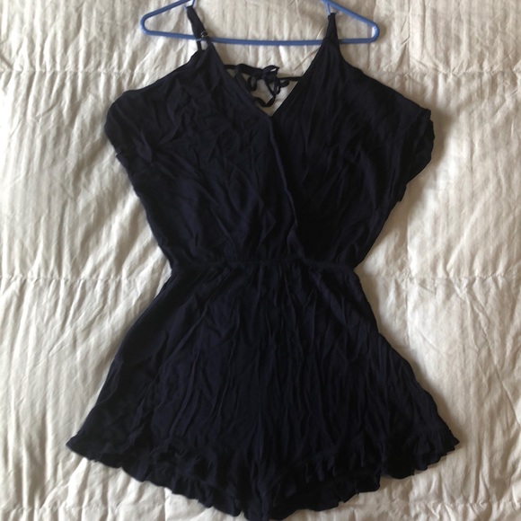 Navy romper - Picture 1 of 3